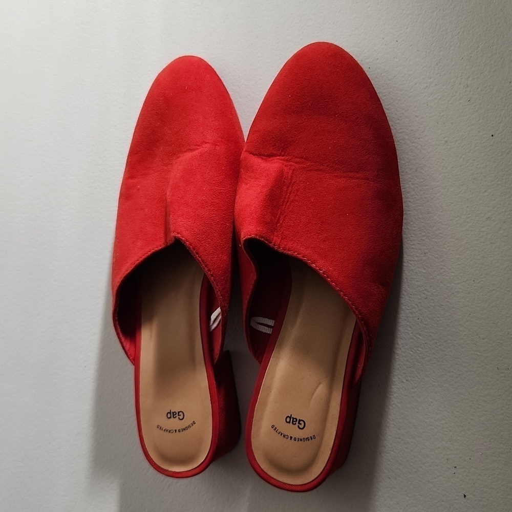 Gap Mules Womens Size 9 Red slip On Shoes